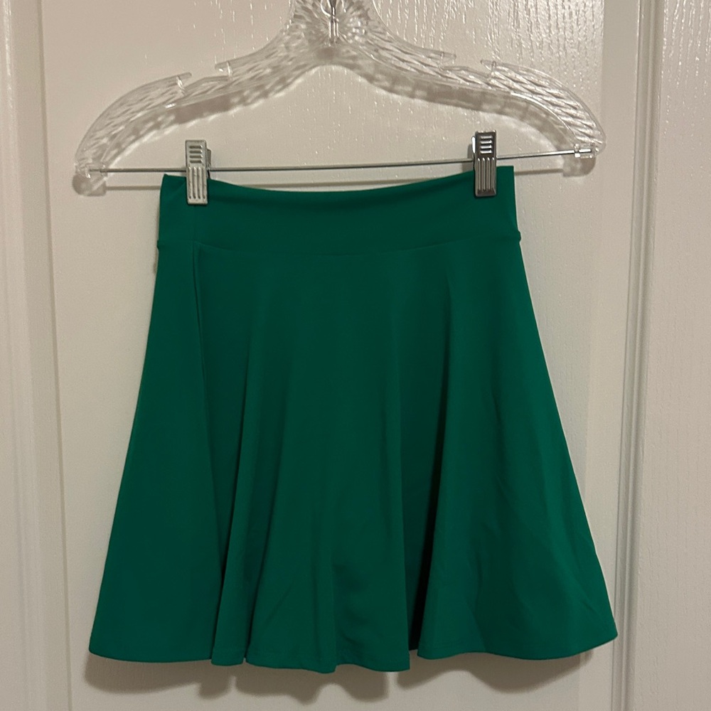 Fabletics Vibrant Green Mini Skirt